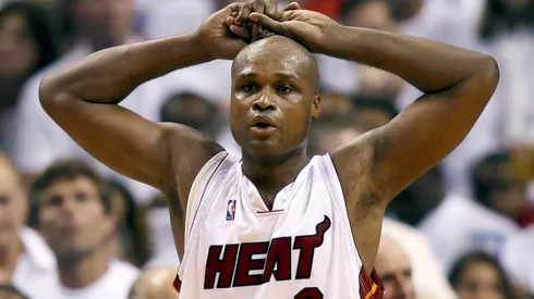 Antoine Walker #8 of the Miami Heat puts his hands on his head in game three of the Eastern Conference Finals against Pistons.