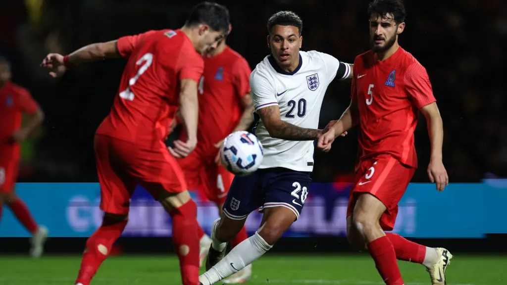 Morgan Rogers of England vies for the ball alongside Abdulla Rzayev and Mahir Hasanov of Azerbaijan looks on during the UEFA U21 Euro 2025 Qualifier Group Six match. (Source: Michael Steele/Getty Images)