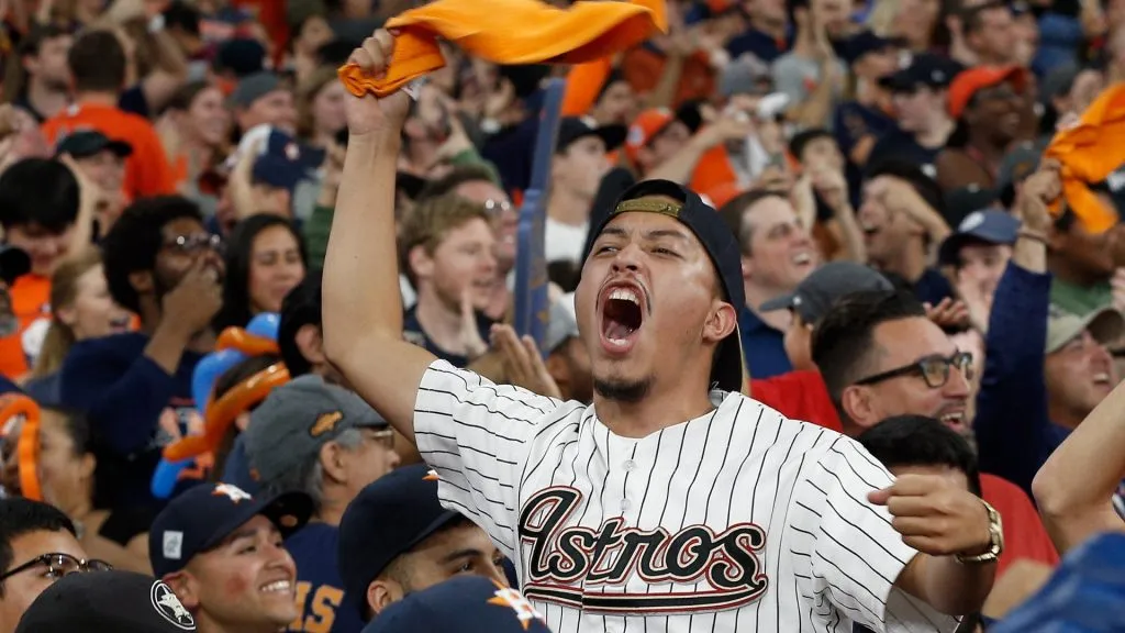 Fans cheer during Houston Astros Game 7 World Series watch party on November 1, 2017. (Source: Bob Levey/Getty Images)