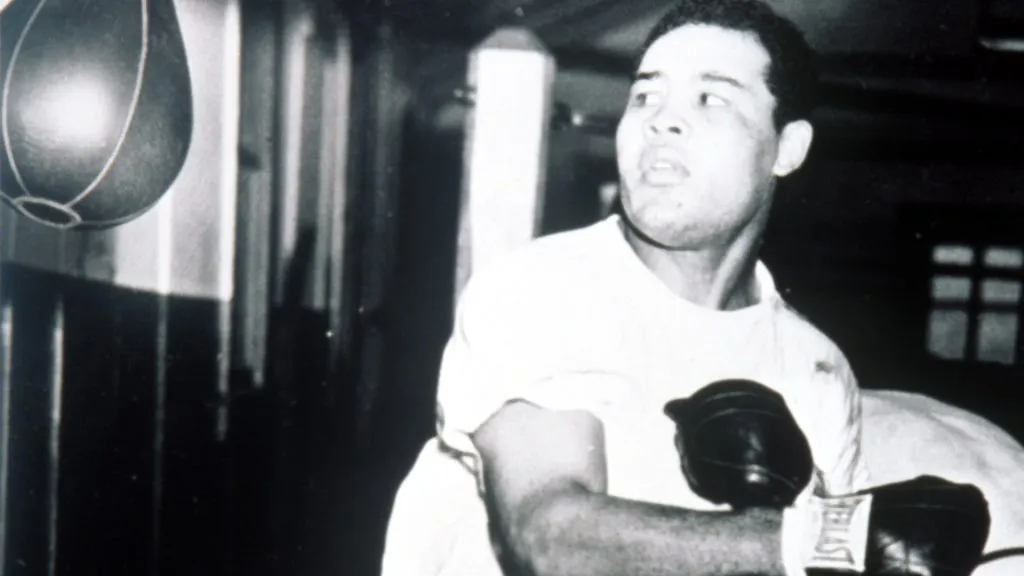Joe Louis in training for the fight against Jersey Joe Walcott. (Allsport UK/ALLSPORT)