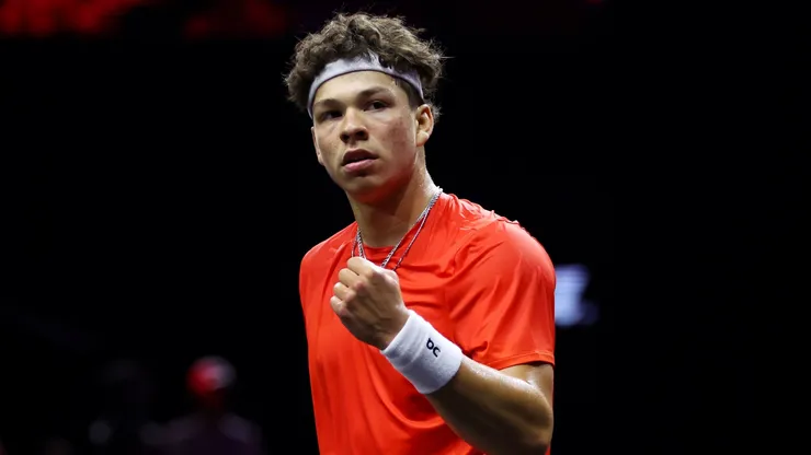 Ben Shelton advanced to Roland Garros' fourth round for the first time in his career