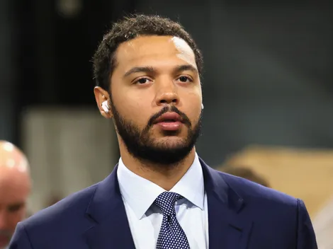 Panthers' Jones breaks silence on exit from Chicago with bold statement about Bedard's Blackhawks