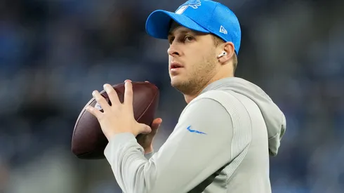 Jared Goff #16 of the Detroit Lions warms up prior to playing the Washington Commanders during the NFC Divisional Playoff at Ford Field on January 18, 2025 in Detroit, Michigan.