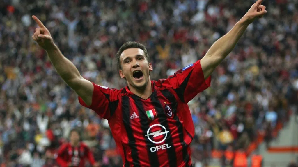 Andriy Shevchenko of AC Milan celebrates scoring the first goal during the UEFA Champions League semi-final first leg match between AC Milan and PSV Eindhoven on April 26, 2005. (Source: Alex Livesey/Getty Images)