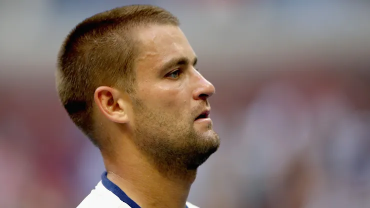 Mikhail Youzhny of Russia plays Roger Federer of Switzerland during their second round of the 2017 US Open.