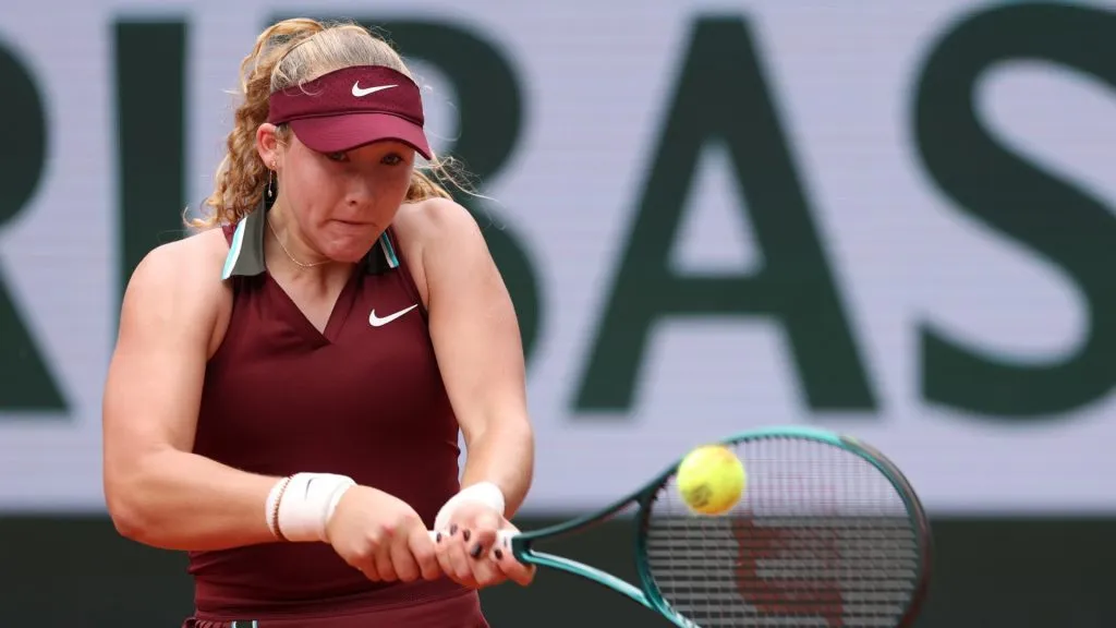 Andreeva during her fourth round match at the 2025 French Open (Julian Finney/Getty Images)