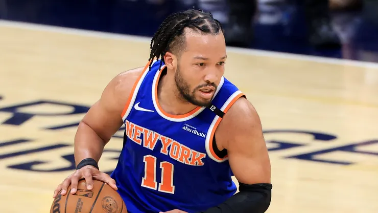 Jalen Brunson #11 of the New York Knicks handles the ball during the first quarter against the Indiana Pacers in Game Six of the Eastern Conference Finals of the 2025 NBA Playoffs
