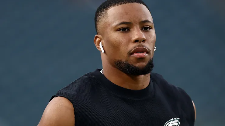 Saquon Barkley #26 of the Philadelphia Eagles warms up prior to the game against the Atlanta Falcons at Lincoln Financial Field on September 16, 2024 in Philadelphia, Pennsylvania.