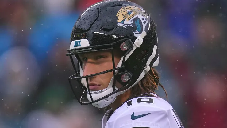Trevor Lawrence #16 of the Jacksonville Jaguars looks on against the Philadelphia Eagles at Lincoln Financial Field on October 2, 2022 in Philadelphia, Pennsylvania.