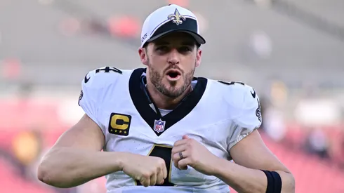 Derek Carr #4 of the New Orleans Saints reacts after the game against the Tampa Bay Buccaneers at Raymond James Stadium on December 31, 2023 in Tampa, Florida.