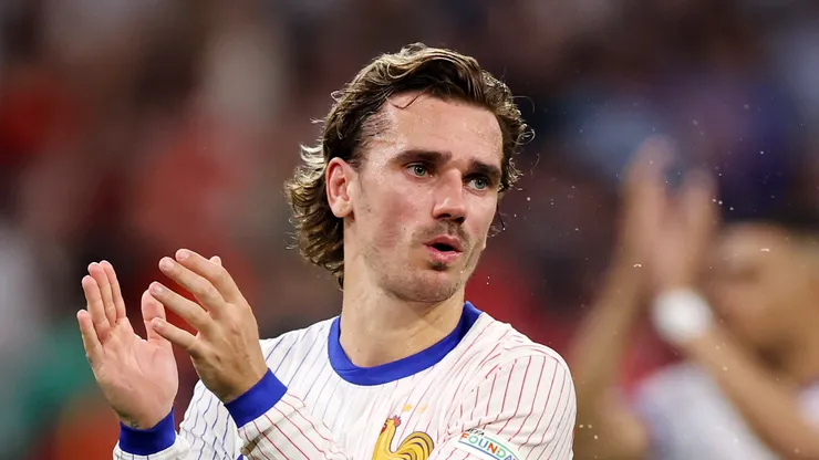 Antoine Griezmann of France applauds the fans after defeat to Spain during the UEFA EURO 2024 Semi-Final match between Spain and France