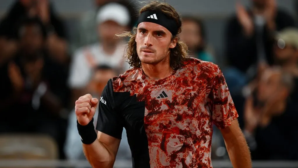 Stefanos Tsitsipas of Greece celebrates a point against Carlos Alcaraz of Spain during the Men’s Singles Quarter Final match on Day Ten of the 2023 French Open. (Source: Clive Mason/Getty Images)