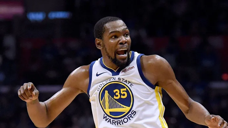 Kevin Durant #35 of the Golden State Warriors reacts to his three pointer in the first half against the LA Clippers during Game Six of Round One of the 2019 NBA Playoffs