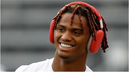 Alabama's Williams puts NCAA on notice after link-up with former Heisman Trophy winner, Super Bowl champion