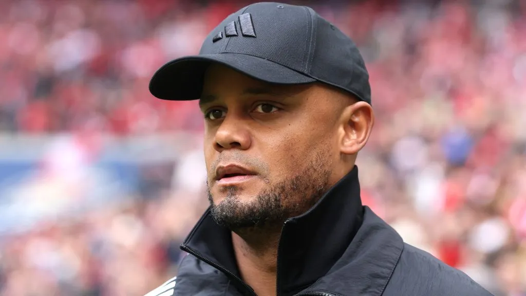 Vincent Kompany, head coach of FC Bayern München looks on during the Bundesliga match between FC Bayern München and 1. FSV Mainz 05 at Allianz Arena on April 26, 2025. (Source: Alexander Hassenstein/Getty Images)