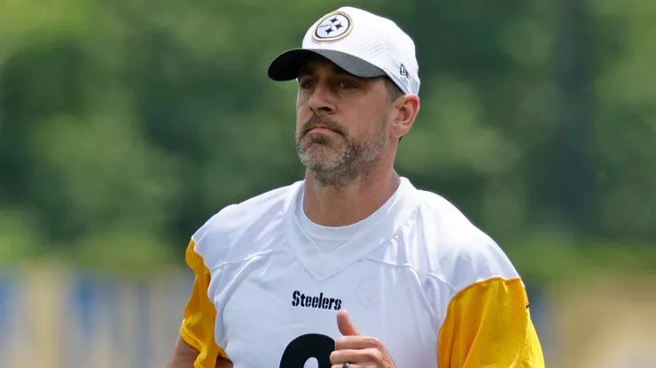 Aaron Rodgers of the Pittsburgh Steelers