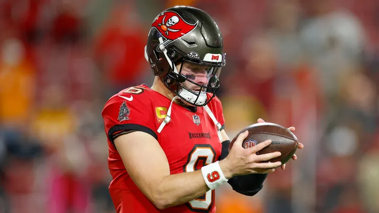 Baker Mayfield #6 of the Tampa Bay Buccaneers warms up.