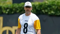 Aaron Rodgers quarterback of the Pittsburgh Steelers