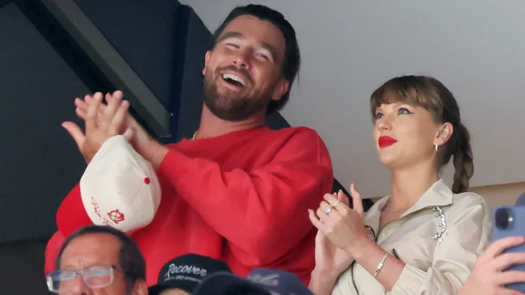 Travis Kelce, left, and Taylor Swift react as the Edmonton Oilers and the Florida Panthers play during the first period in Game Four of the 2025 Stanley Cup Final at Amerant Bank Arena on June 12, 2025 in Sunrise, Florida.