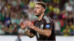 Santiago Gimenez of Mexico