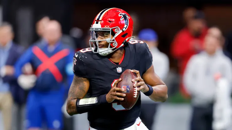 Michael Penix Jr. #9 of the Atlanta Falcons looks to pass the ball against the New York Giants during the second quarter at Mercedes-Benz Stadium on December 22, 2024 in Atlanta, Georgia.