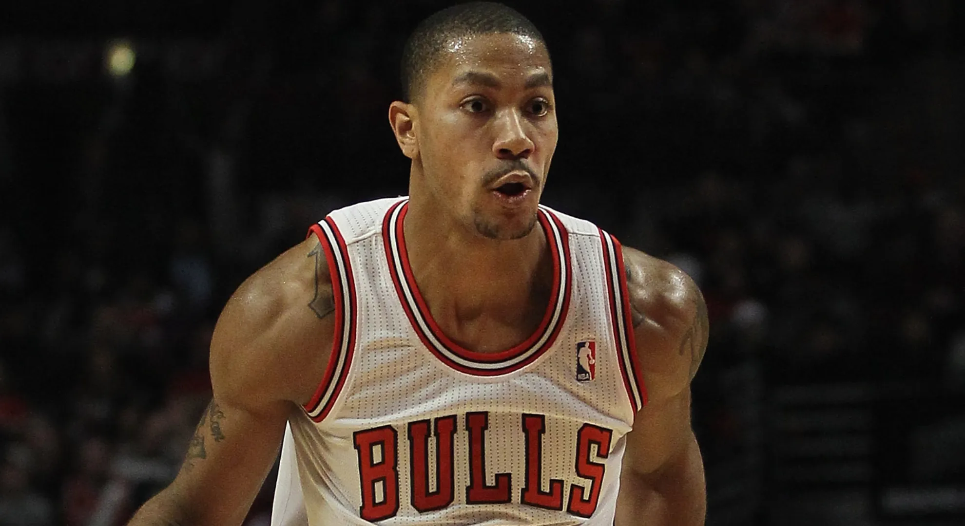 Derrick Rose playing for Bulls