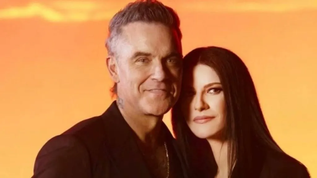 Robbie Williams and Laura Pausini for ‘Desire’ videoclip. (Source: @IlTempioNews)