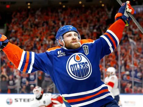 When does the 2025-26 NHL season start?