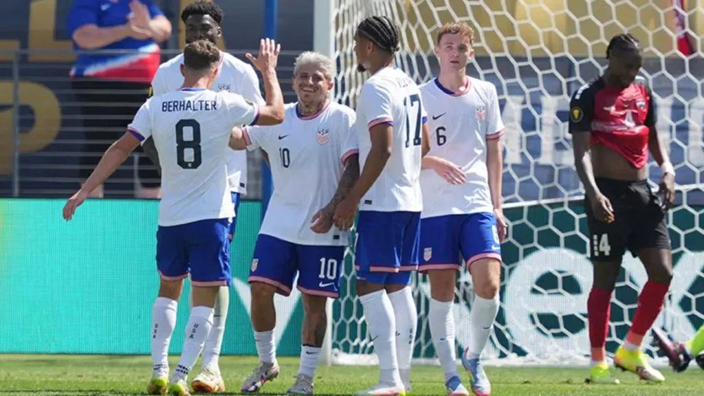 Diego Luna and his USMNT teammates at the CONCACAF Gold Cup 2025. (Source: ussoccer.com)