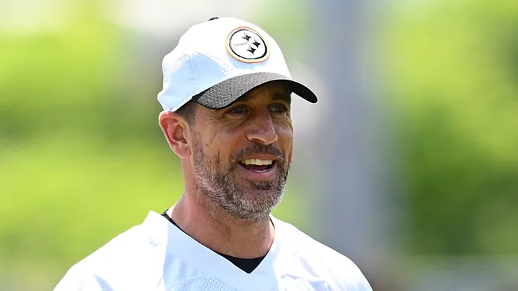Aaron Rodgers quarterback of the Pittsburgh Steelers