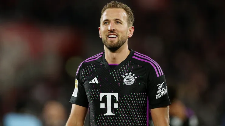 Harry Kane of Bayern Munich reacts following the Bundesliga match between 1. FC Köln and FC Bayern München at RheinEnergieStadion on November 24, 2023.