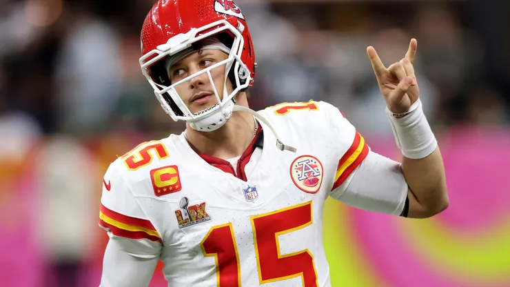 Patrick Mahomes #15 of the Kansas City Chiefs reacts in the fourth quarter against the Philadelphia Eagles during Super Bowl LIX at Caesars Superdome on February 09, 2025 in New Orleans, Louisiana.