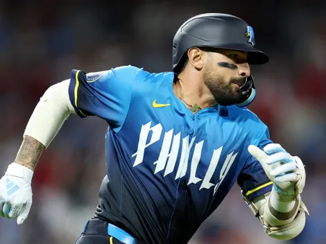 Video: Two Phillies score nearly simultaneously on wild play vs. Mets