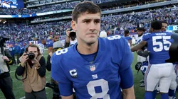 Daniel Jones #8 of the New York Giants celebrates while running off the field after defeating the Indianapolis Colts 38-10 at MetLife Stadium on January 01, 2023 in East Rutherford, New Jersey.