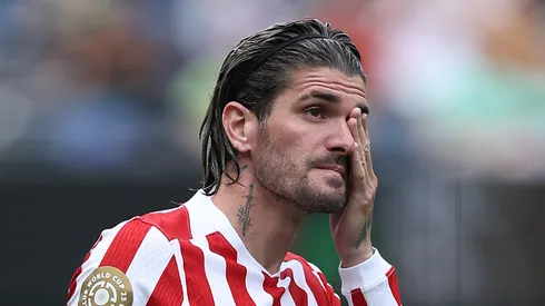 Rodrigo De Paul #5 of Atletico De Madrid gestures on the pitch during the FIFA Club World Cup 2025 group B match between Seattle Sounders FC and Club Atletico de Madrid