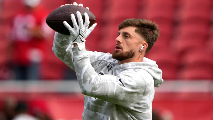 Ricky Pearsall warms up before a game vs the Seahawks on November 17, 2024 in Santa Clara, California.