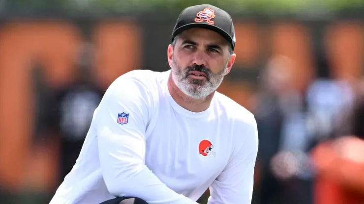 Head coach Kevin Stefanski of the Cleveland Browns watches a drill during Cleveland Browns mandatory minicamp at CrossCountry Mortgage Campus on June 10, 2025 in Berea, Ohio.