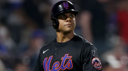Juan Soto #22 of the New York Mets looks on against the Atlanta Braves in the eighth inning at Citi Field on June 23, 2025 in New York City.