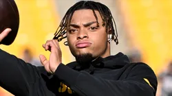 Justin Fields #2 of the Pittsburgh Steelers warms up prior to the game against the Cleveland Browns at Acrisure Stadium on December 08, 2024 in Pittsburgh, Pennsylvania.