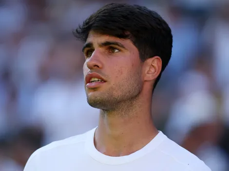 Carlos Alcaraz matches Roger Federer and Bjorn Borg in unwanted Wimbledon stat after complicated debut vs Fognini