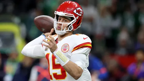 Patrick Mahomes #15 of the Kansas City Chiefs throws a pass in the first quarter against the Philadelphia Eagles during Super Bowl LIX at Caesars Superdome on February 09, 2025 in New Orleans, Louisiana.
