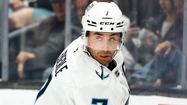 Jordan Eberle #7 of the Seattle Kraken at Crypto.com Arena on April 07, 2025 in Los Angeles, California.