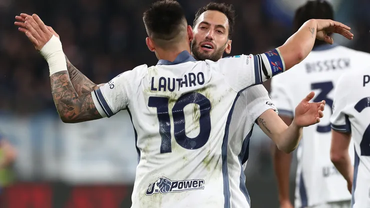 Lautaro Martinez of FC Internazionale celebrates with his team-mate Hakan Calhanoglu after scoring their team's second goal during the Serie A match between Atalanta BC and FC Internazionale at Gewiss Stadium on March 16, 2025 in Bergamo, Italy.
