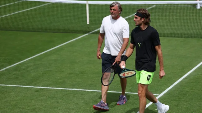 Tsitsipas and Ivanisevic practicing ahead of Wimbledon (Getty Images)