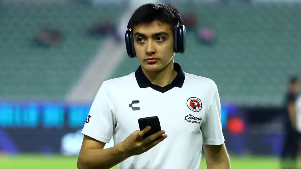 Gilberto Mora of Xolos looks on before the 16th round match between Mazatlan FC and Tijuana as part of the Torneo Clausura 2025 Liga MX at Estadio El Encanto on April 16, 2025. (Source: Sergio Mejia/Getty Images)