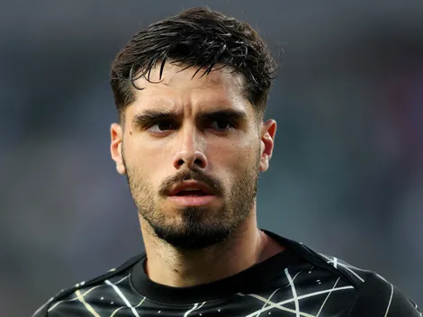 Video: Chelsea star Pedro Neto paid tribute during moment of silence for Diogo Jota tragedy