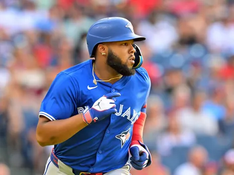 Guerrero Jr. loses Blue Jays teammate to strange tub mishap