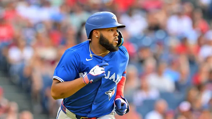 Vladimir Guerrero Jr. #27 of the Toronto Blue Jays runs out a single during the third inning against the Cleveland Guardians at Progressive Field on June 24, 2025 in Cleveland, Ohio.