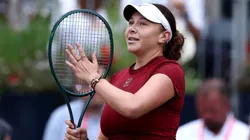Amanda Anisimova of United States acknowledges the crowd following victory over Emma Navarro of United States during the Women's Singles Quarter Final match on Day Five of the 2025 HSBC Championships.