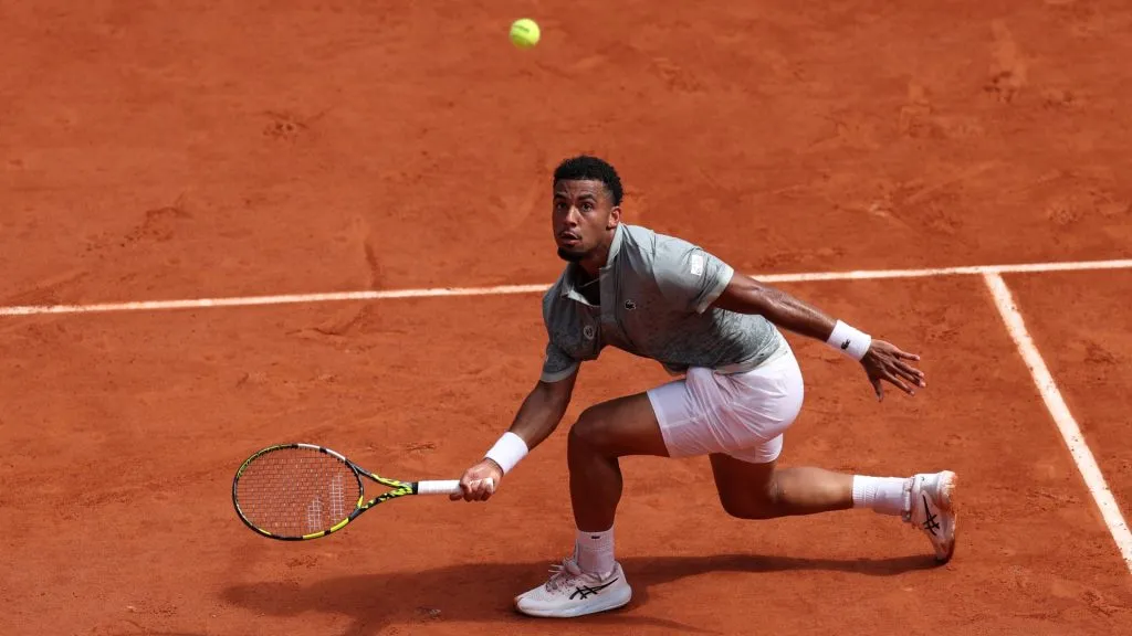 Arthur Fils of France plays a forehand against Jaume Munar of Spain during the Men’s Singles Second Round match on Day Five of the 2025 French Open. (Source: Clive Brunskill/Getty Images)